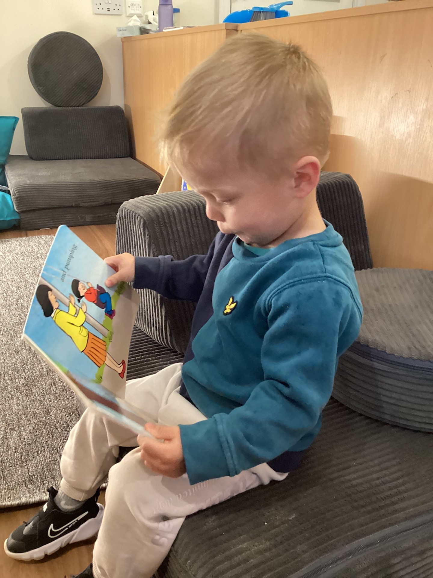 CD KG 19